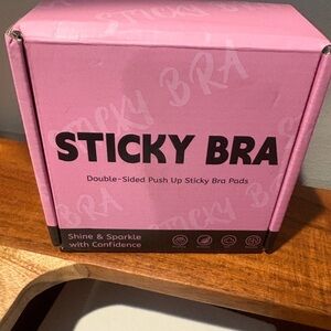 ✨NEW Sticky Bra Set – Size C, Double-Sided Push-Up Pads + Accessories✨